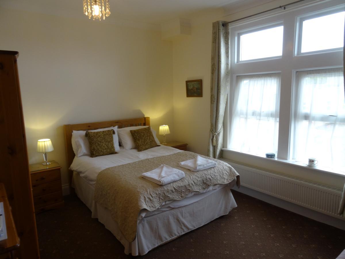 Bed and Breakfast Ashbourne House Burnham-on-Sea Экстерьер фото